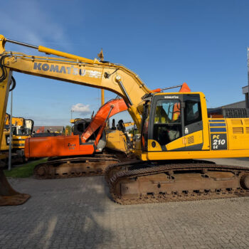 komatsu-pc210-11-rupsgraafmachine