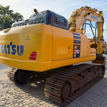 komatsu-pc210-11-rupsgraafmachine
