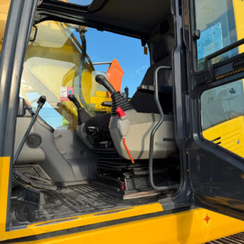 komatsu-pc210-11-rupsgraafmachine