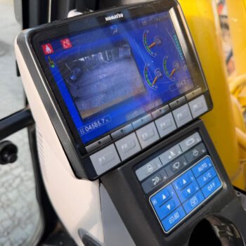 komatsu-pc210-11-rupsgraafmachine