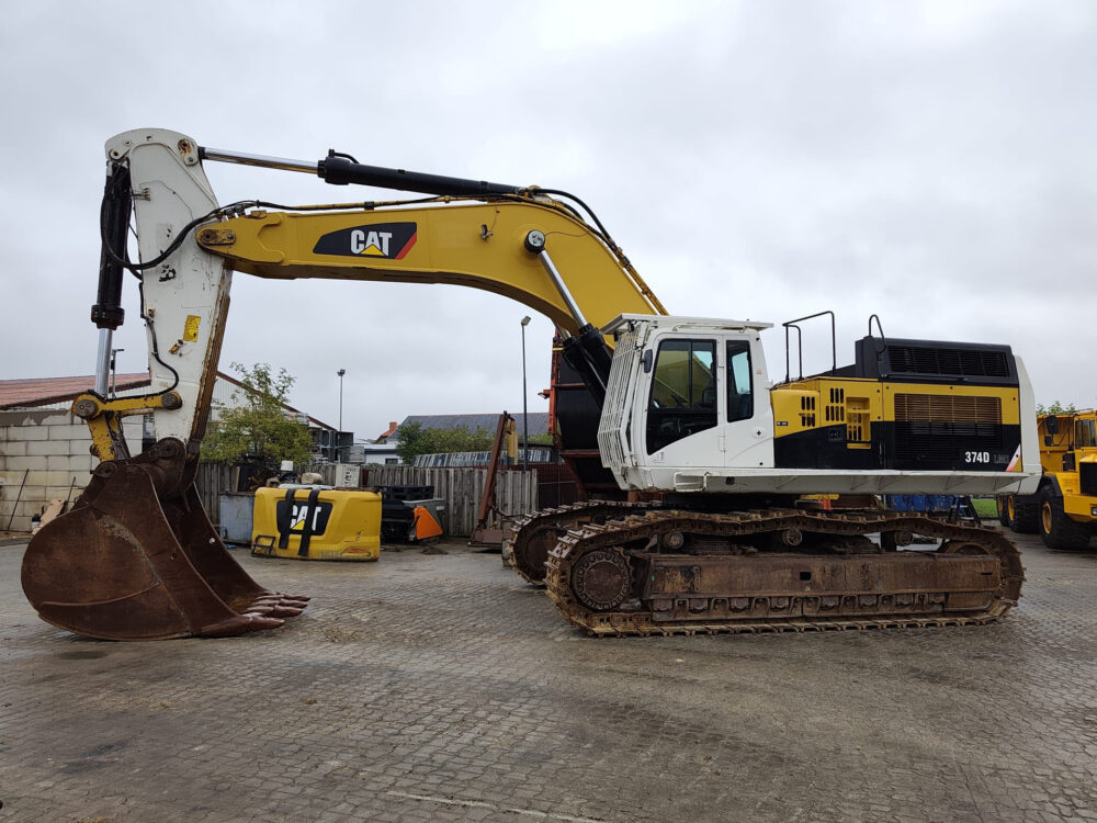 caterpillar-374-d-rupsgraafmachine