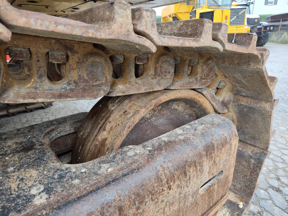 caterpillar-374-d-rupsgraafmachine