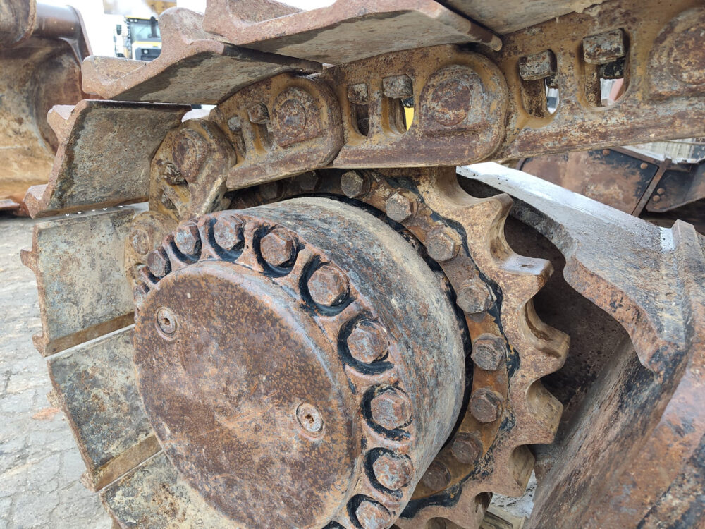caterpillar-374-d-rupsgraafmachine