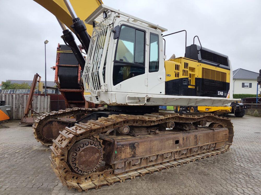 caterpillar-374-d-rupsgraafmachine