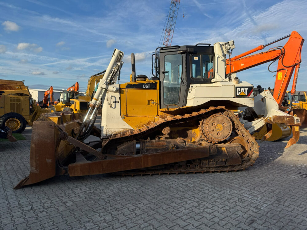 caterpillar-d6t-xl-rupsdozer-7