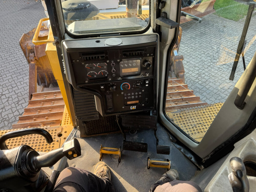 caterpillar-d6t-xl-rupsdozer-7