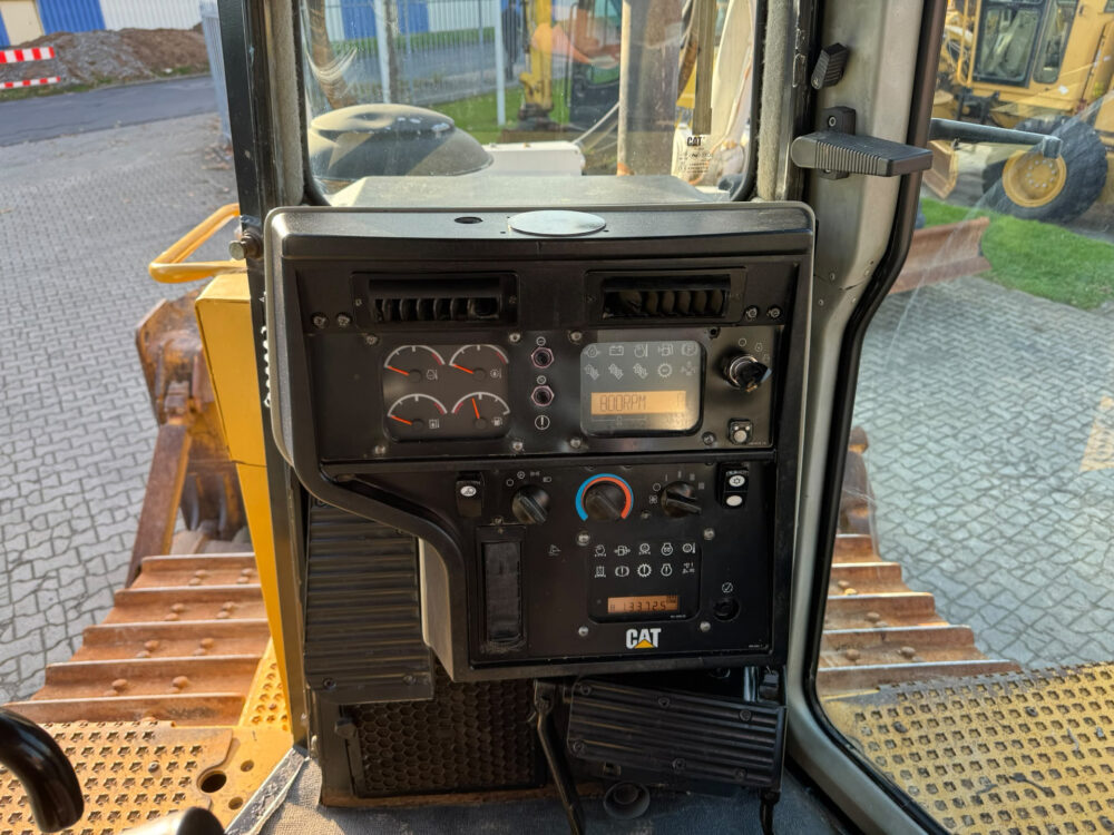 caterpillar-d6t-xl-rupsdozer-7