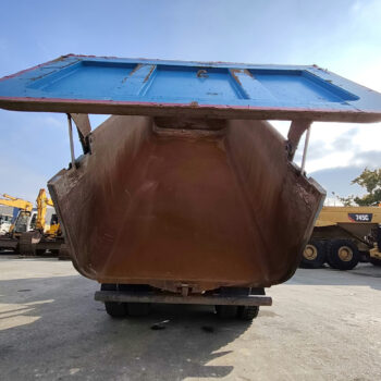 iveco-trakker-500-8x4-kipper-26-000km