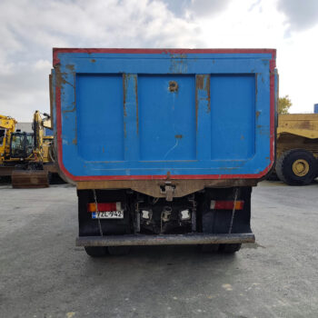 iveco-trakker-500-8x4-kipper-26-000km