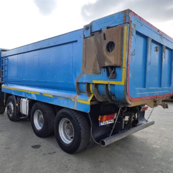 iveco-trakker-500-8x4-kipper-26-000km