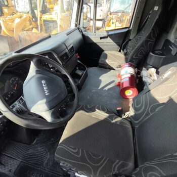 iveco-trakker-500-8x4-kipper-26-000km
