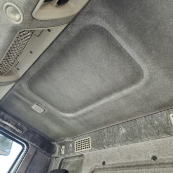iveco-trakker-500-8x4-kipper-26-000km-6