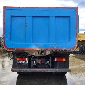 iveco-trakker-500-8x4-kipper-26-000km-6