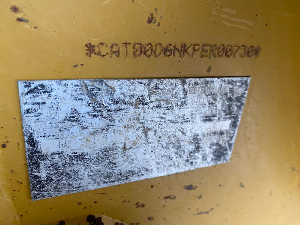 caterpillar-d6n-xl-bulldozer