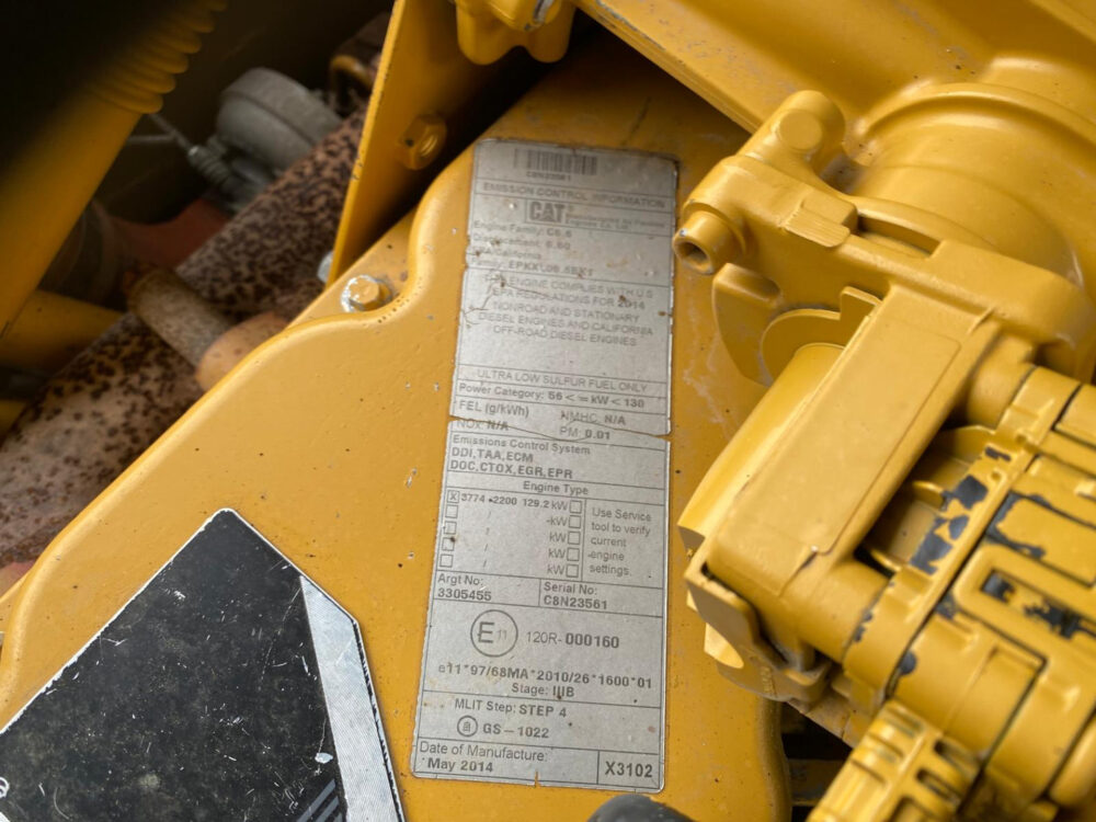 caterpillar-d6n-xl-bulldozer