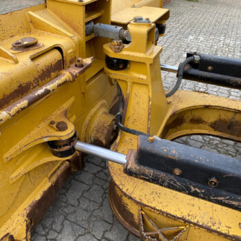 caterpillar-d6n-xl-bulldozer