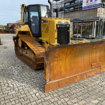 caterpillar-d6n-xl-bulldozer