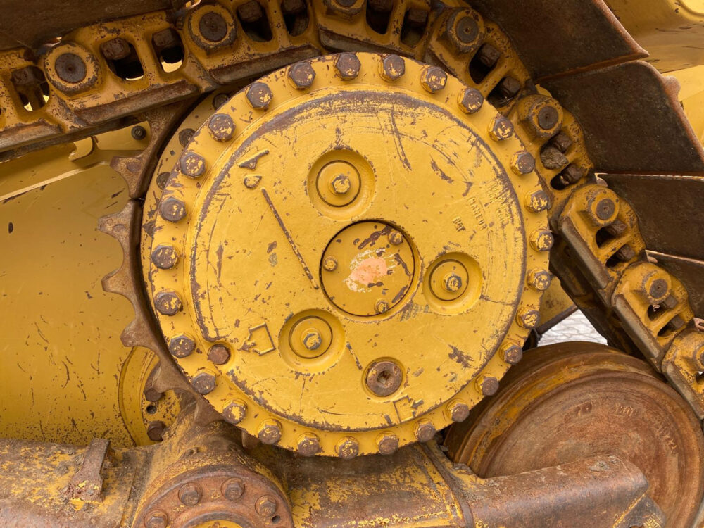 caterpillar-d6n-xl-bulldozer