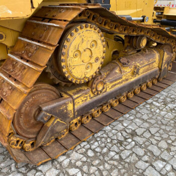 caterpillar-d6n-xl-bulldozer