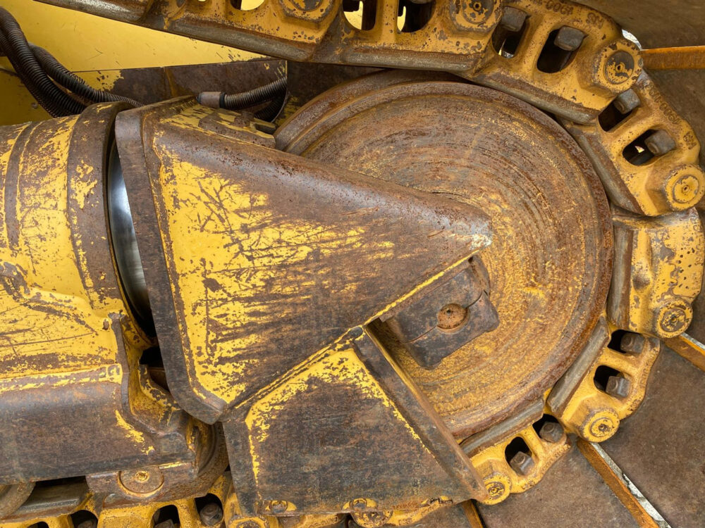 caterpillar-d6n-xl-bulldozer