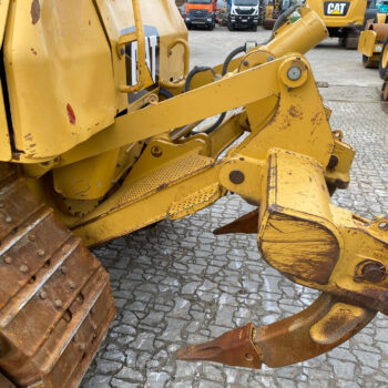 caterpillar-d6n-xl-bulldozer