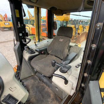 caterpillar-d6n-xl-bulldozer