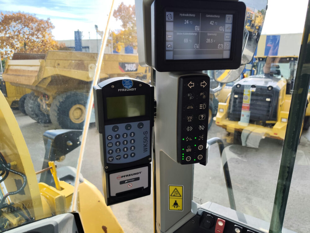 caterpillar-950-m-wiellader-2