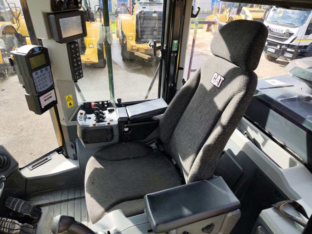 caterpillar-950-m-wiellader-2