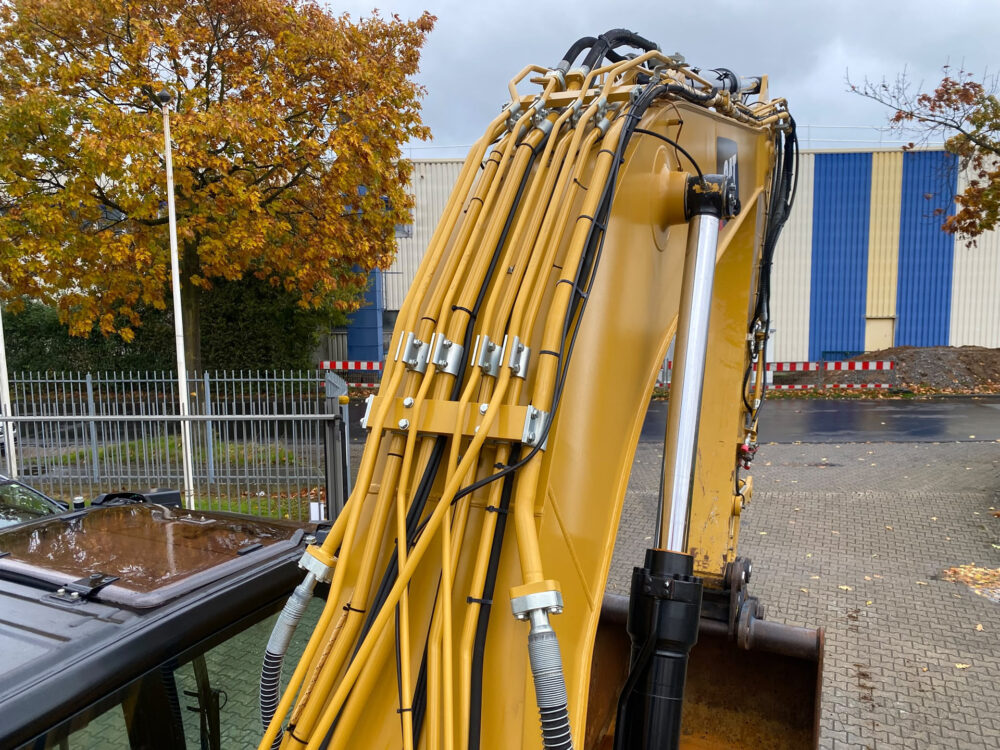 caterpillar-330-ng-rupsgraafmachine