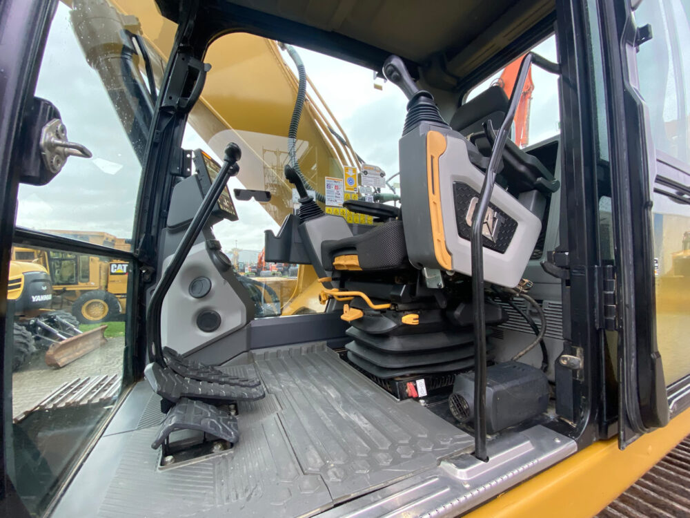 caterpillar-330-ng-rupsgraafmachine
