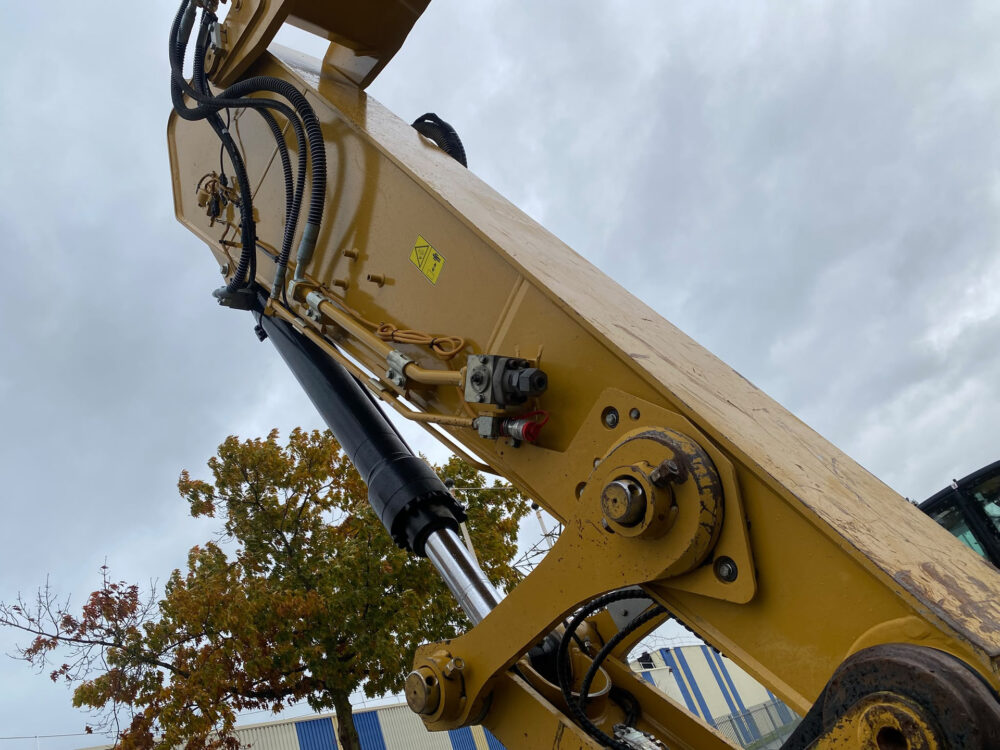 caterpillar-330-ng-rupsgraafmachine