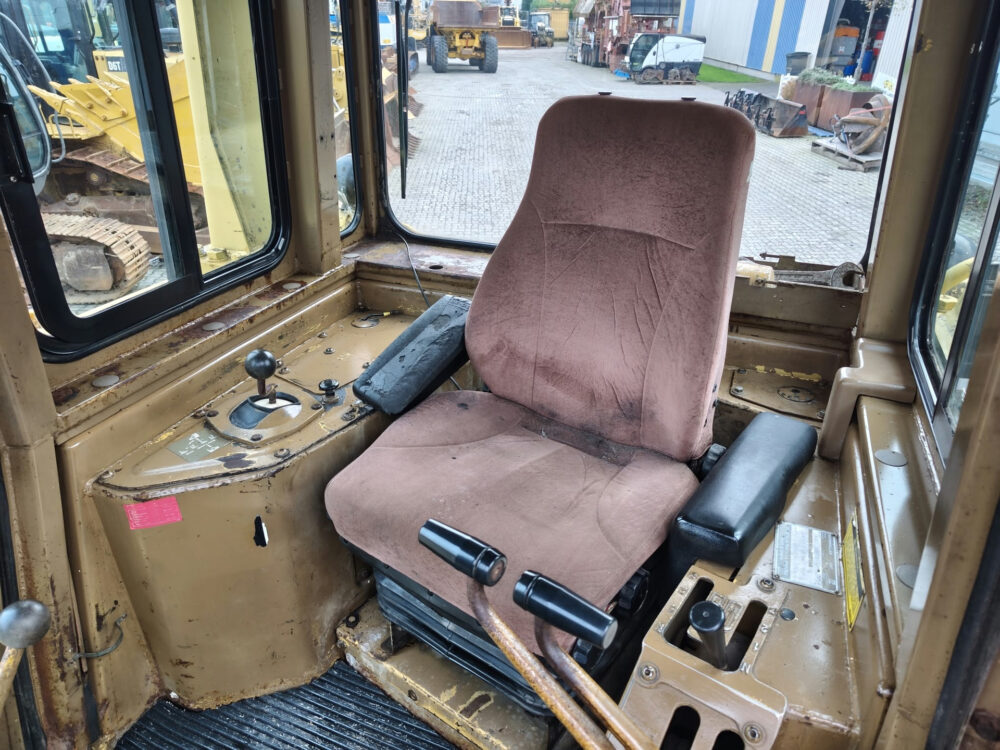 caterpillar-d6h-lgp-bulldozer