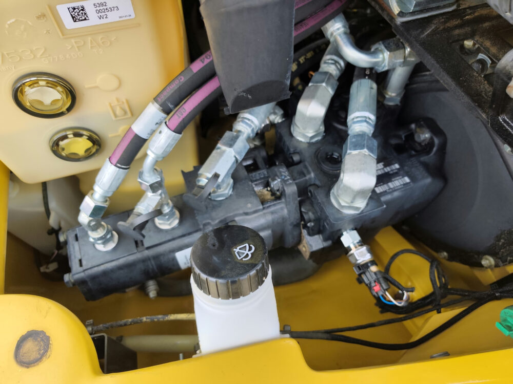 caterpillar-906m-wiellader