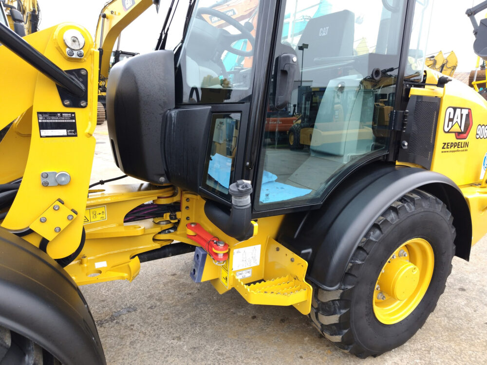 caterpillar-906m-wiellader