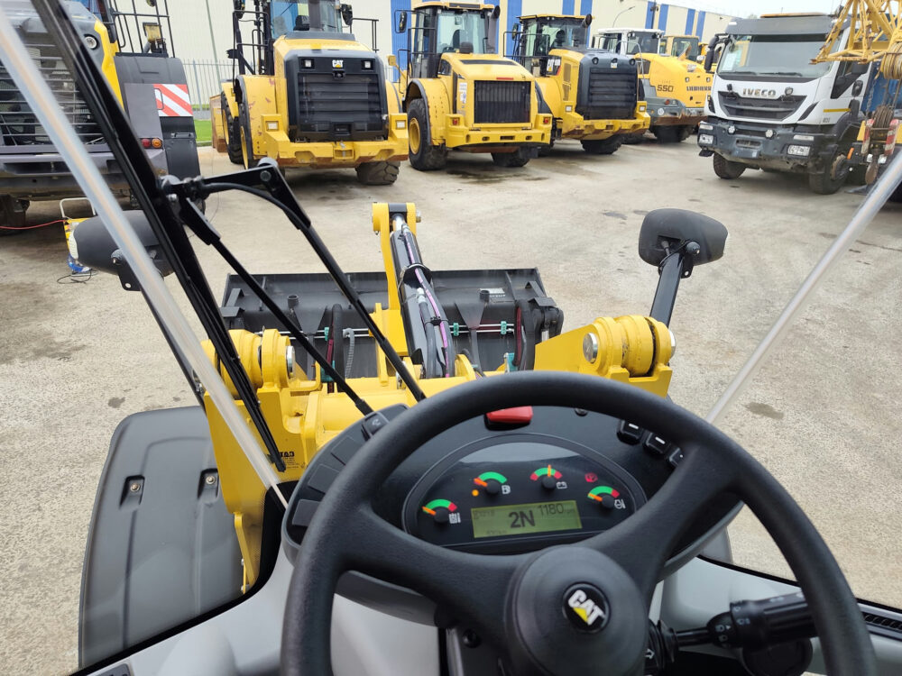 caterpillar-906m-wiellader