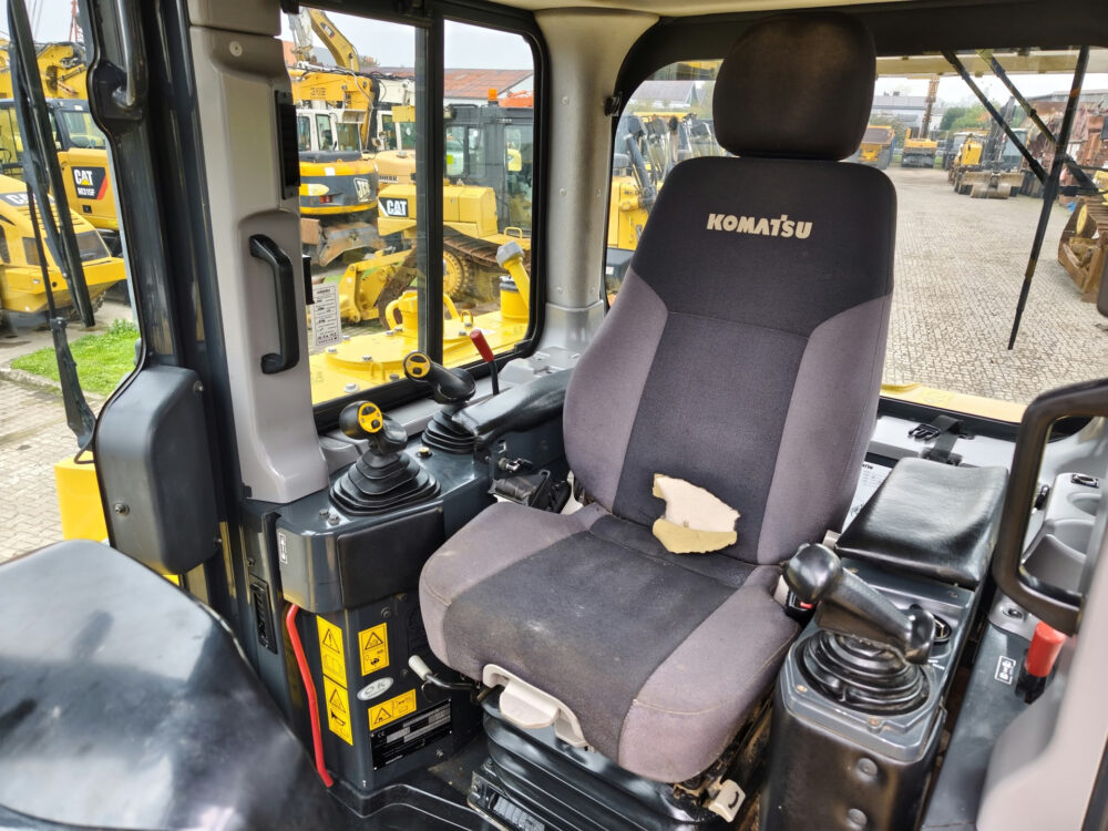 komatsu-d155-ex-8-dozer-original-6400hrs