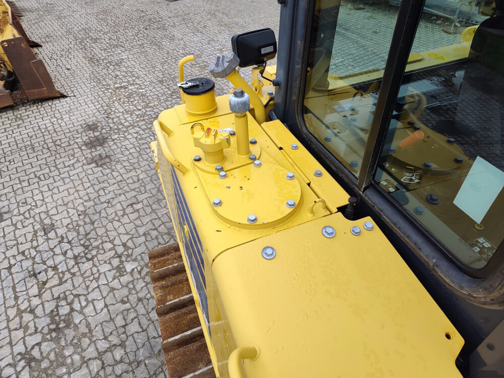 komatsu-d155-ex-8-dozer-original-6400hrs