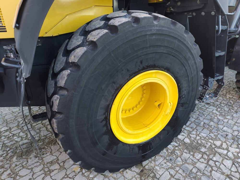 komatsu-wa470-8-wiellader