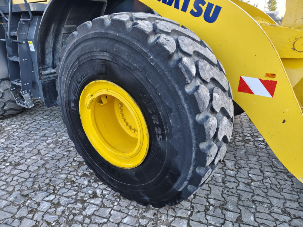 komatsu-wa470-8-wiellader