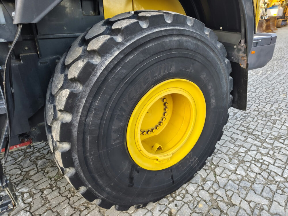 komatsu-wa470-8-wiellader