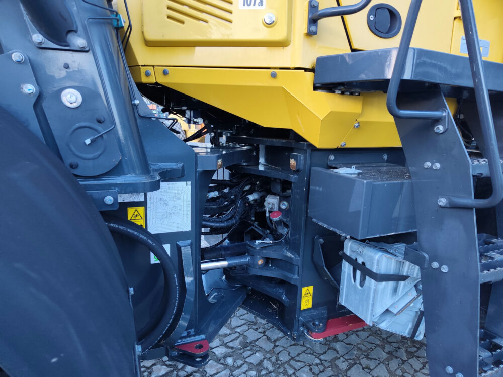 komatsu-wa470-8-wiellader