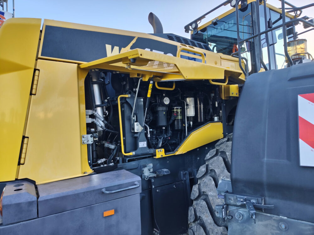 komatsu-wa470-8-wiellader
