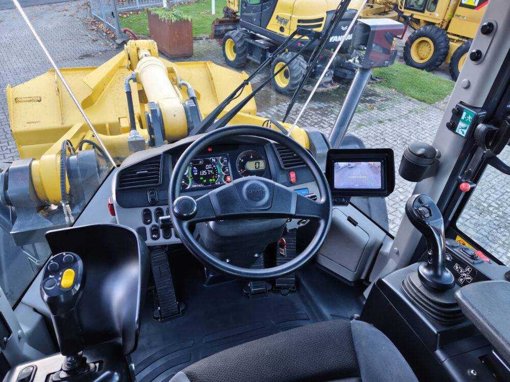 komatsu-wa470-8-wiellader
