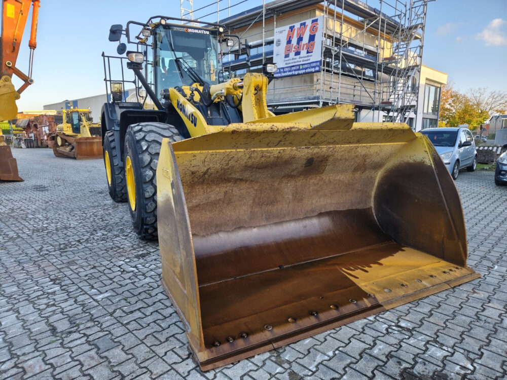 komatsu-wa470-8-wiellader