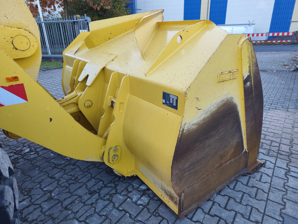 komatsu-wa470-8-wiellader